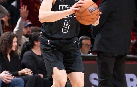 杨瀚森9分已创中国球员第5高！姚明最高狂砍40+！周琦填满数据栏